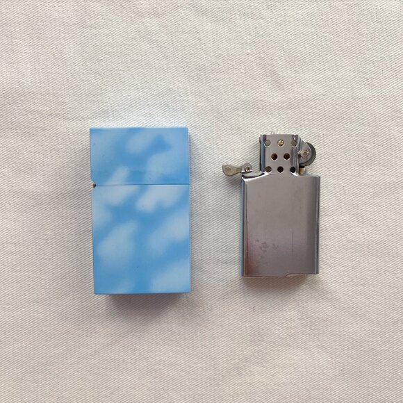 Tsubota Pearl Hard Edge Lighter in Cloud - Picture 9 of 13